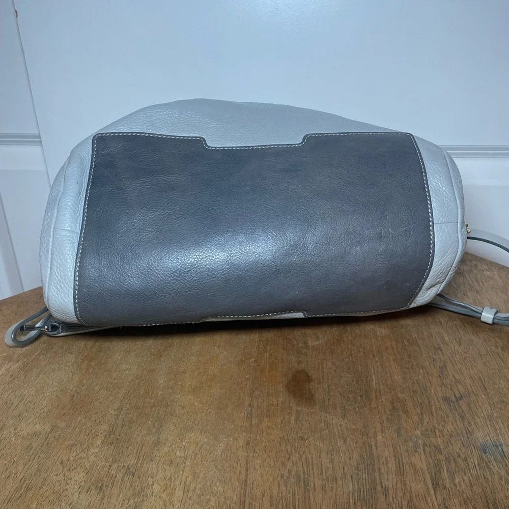 Marc by Marc Jacobs Bob’s Memphis Leather Satchel Crossbody Bag Gray Cream